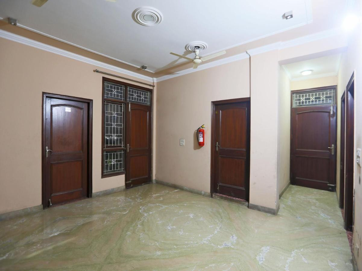 Oyo 72429 New Abhinandan Hotel Amroha Kültér fotó