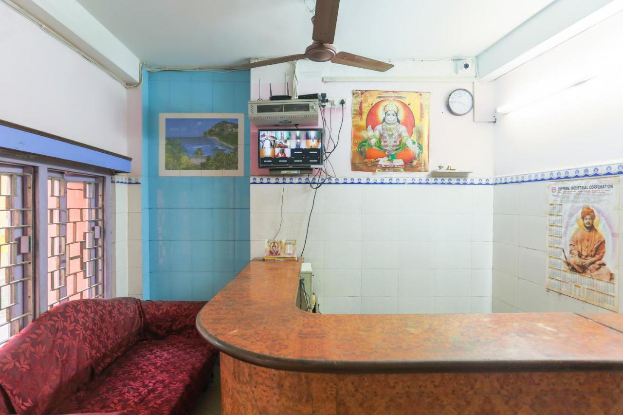 Oyo 72429 New Abhinandan Hotel Amroha Kültér fotó